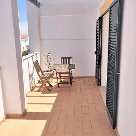 Top Floor Vista Mar